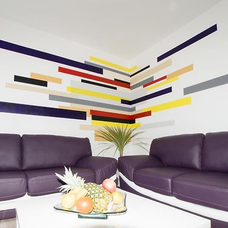 Apartments Toka 돈제페트레케인 객실 사진