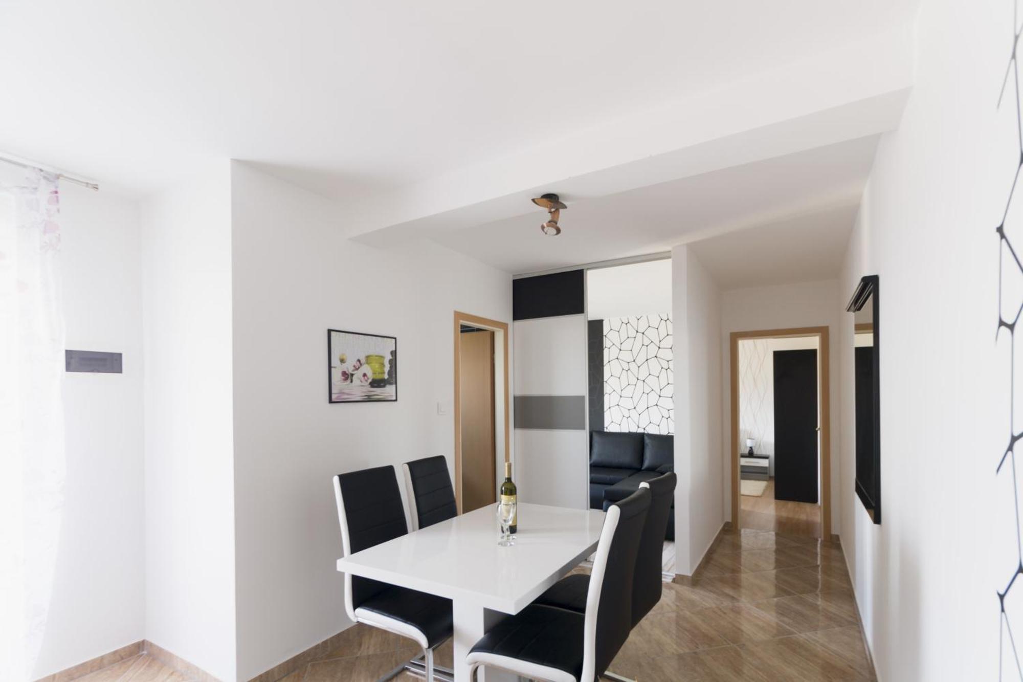 Apartments Toka 돈제페트레케인 객실 사진