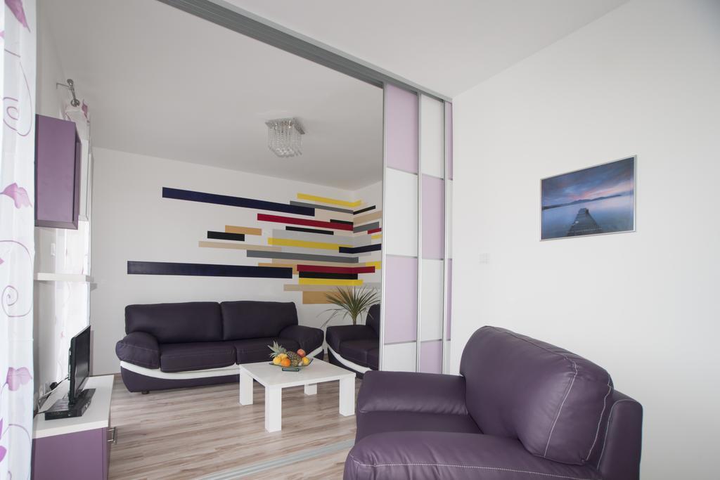 Apartments Toka 돈제페트레케인 객실 사진