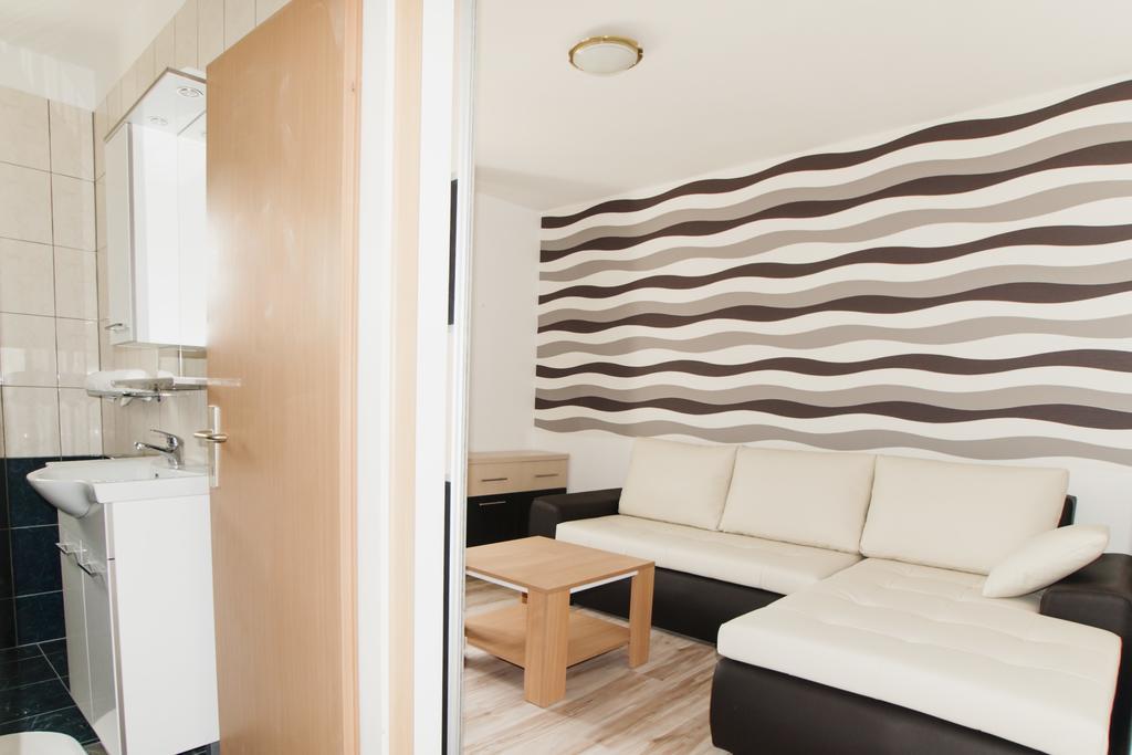 Apartments Toka 돈제페트레케인 객실 사진