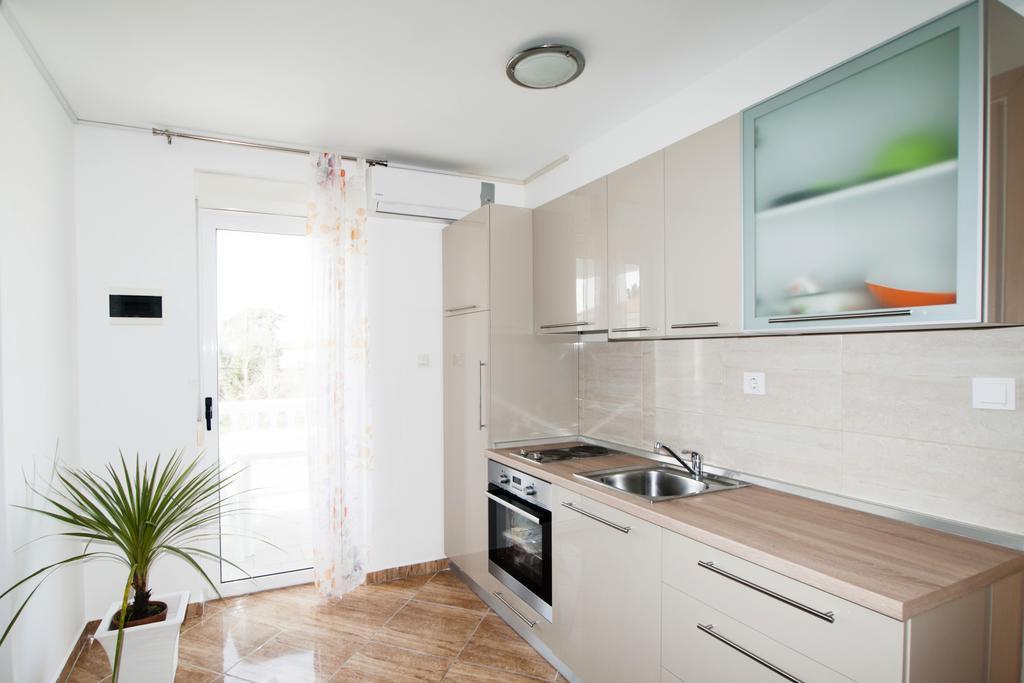 Apartments Toka 돈제페트레케인 객실 사진