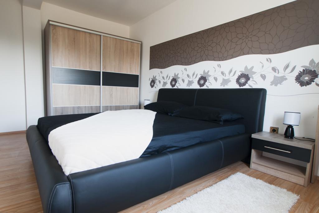 Apartments Toka 돈제페트레케인 객실 사진